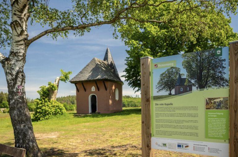 Erlebnisweg “Hexenweg” in Friesenhagen am Sonntag, den 13. Oktober