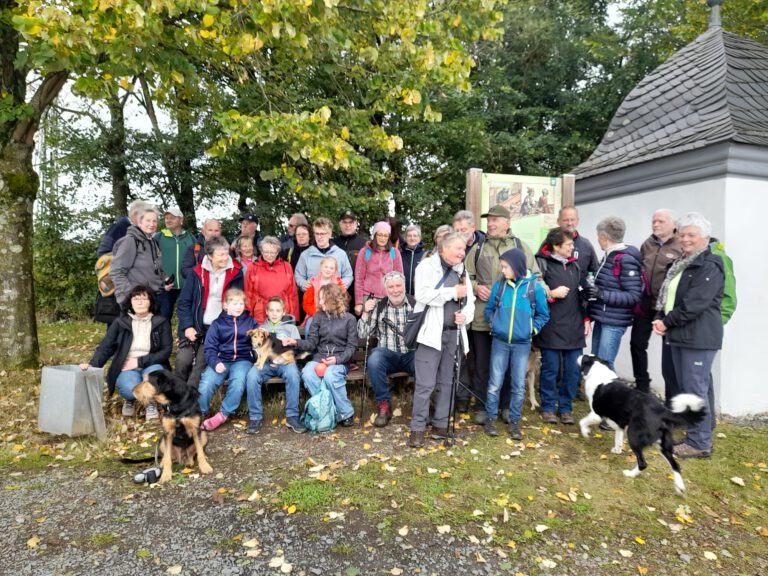 Erlebnisweg“ Hexenweg“ in Friesenhagen am Sonntag, den 13. Oktober